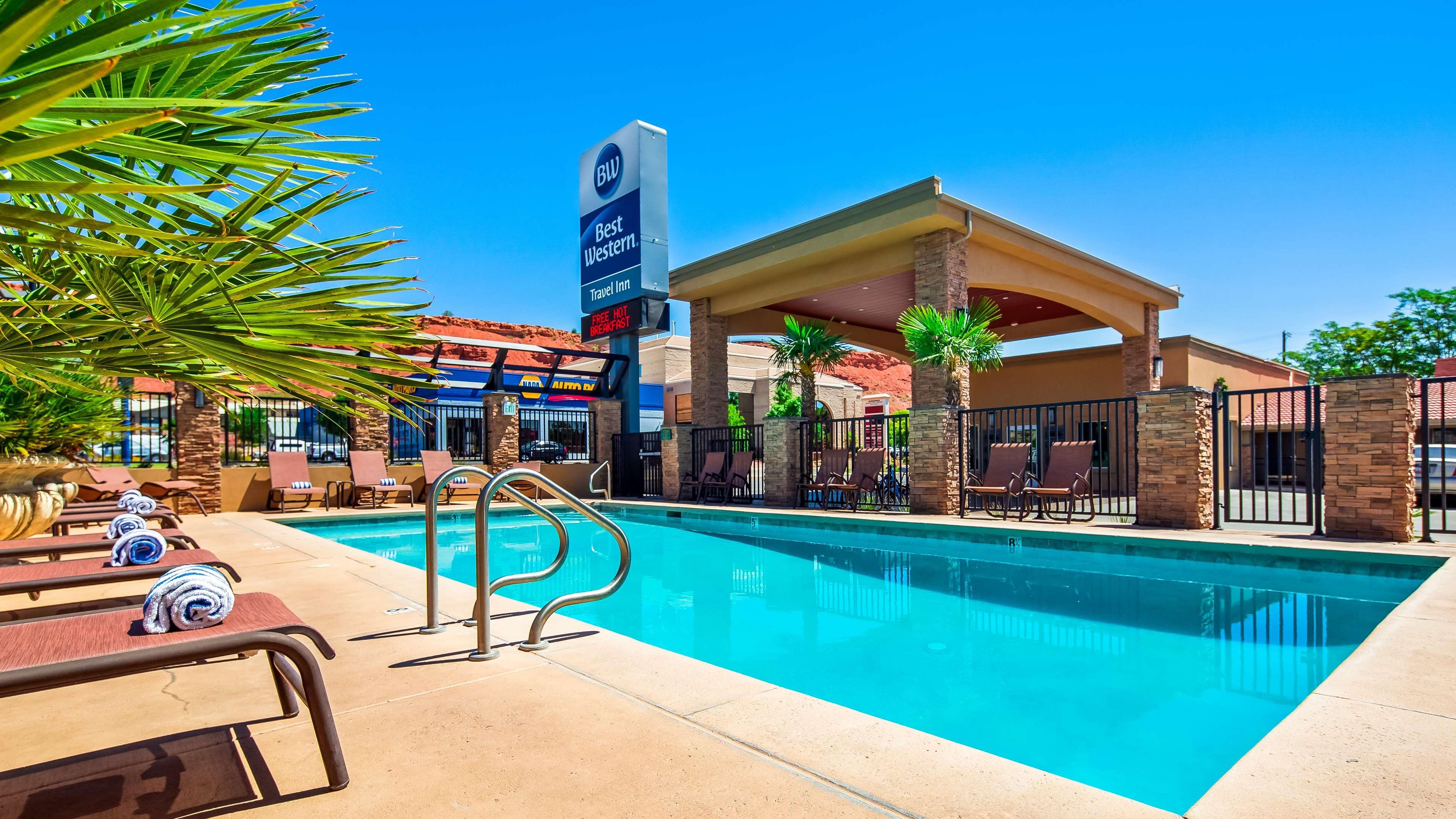 Aiden By Best Western St George St. George Exterior photo
