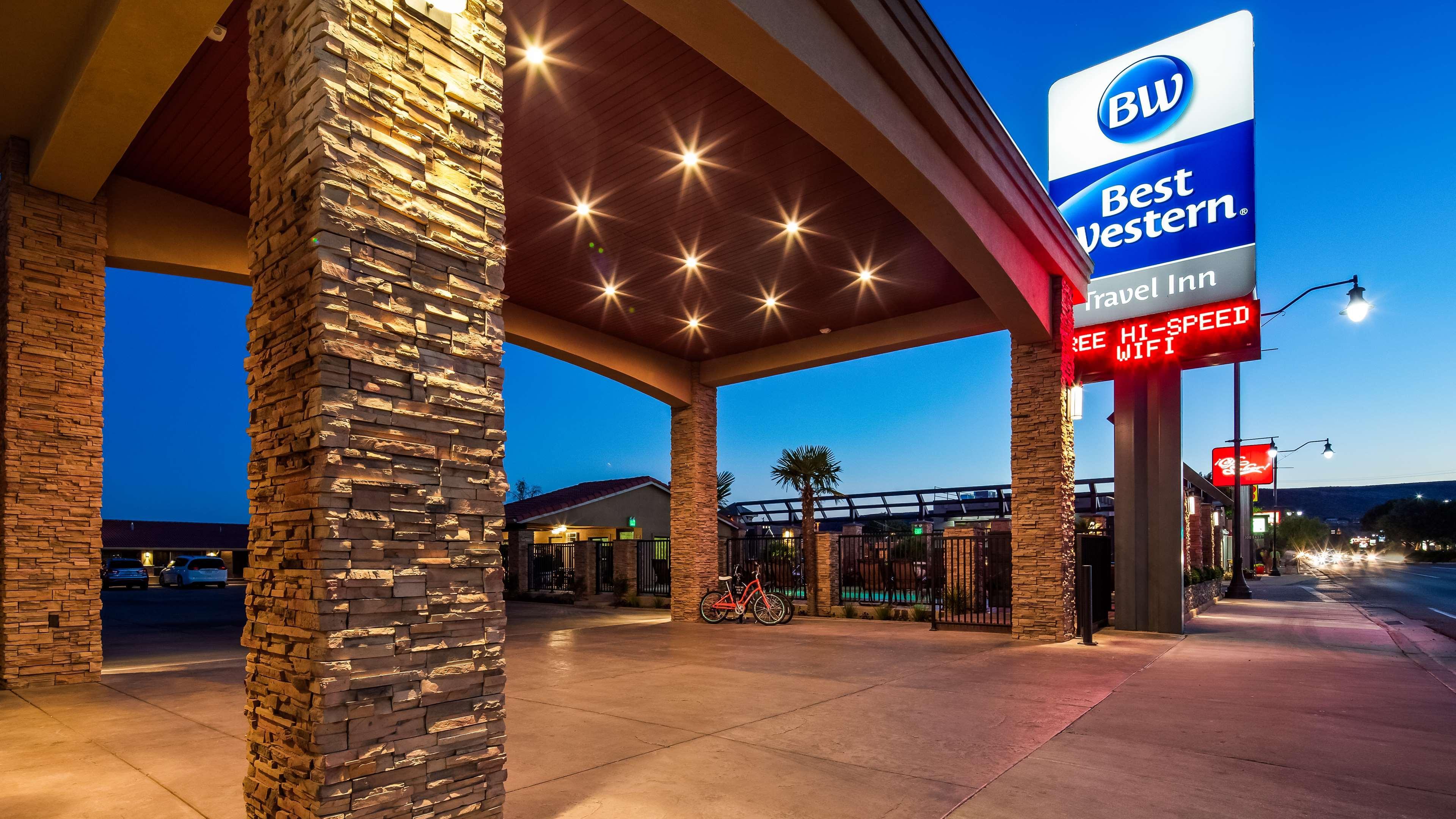 Aiden By Best Western St George St. George Exterior photo